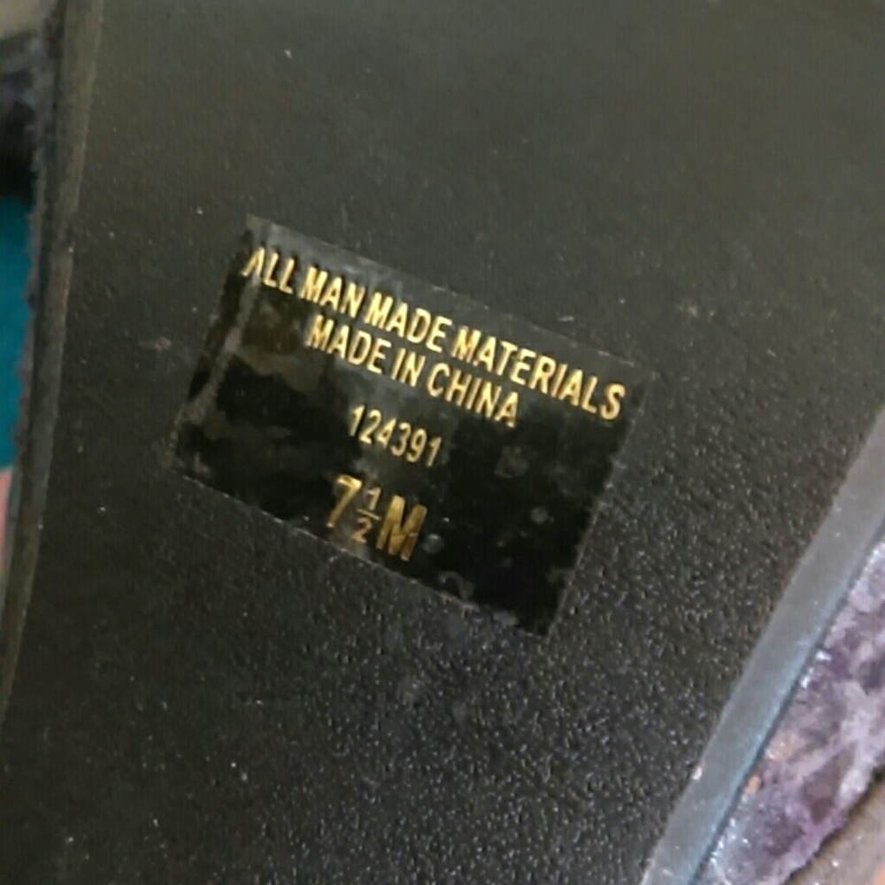 Unusual Yet Classy Platform Heels - Picture 6 of 7